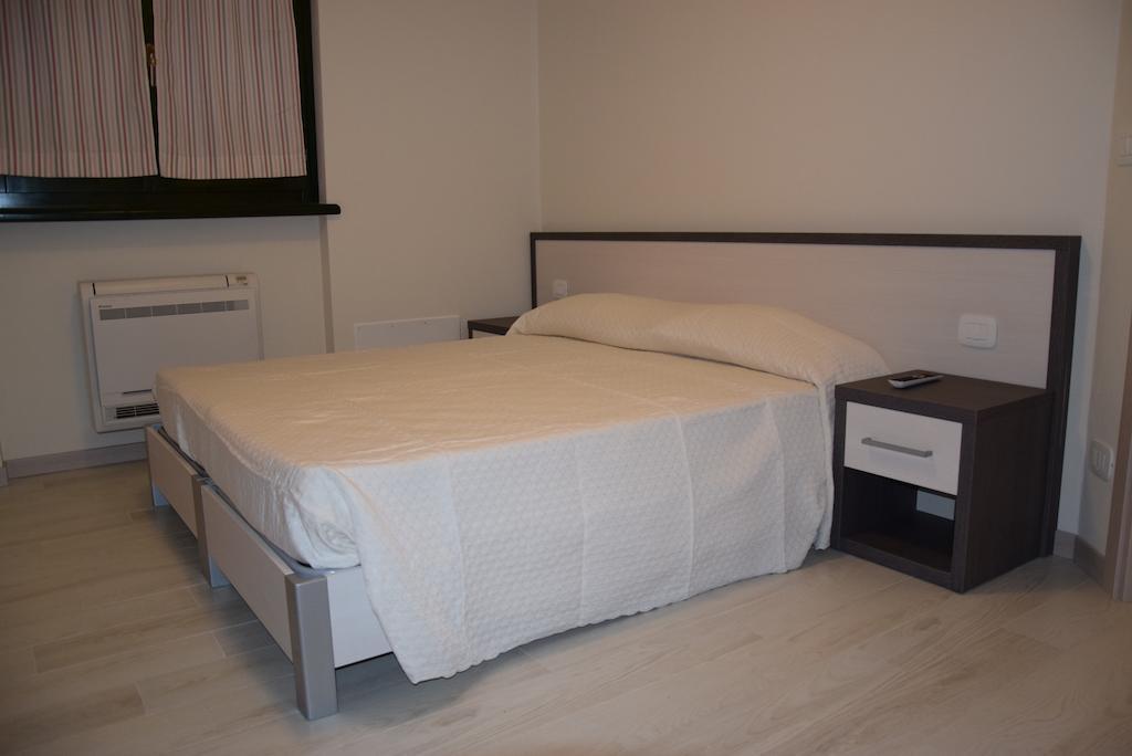Casto B&B L'Acero חדר תמונה